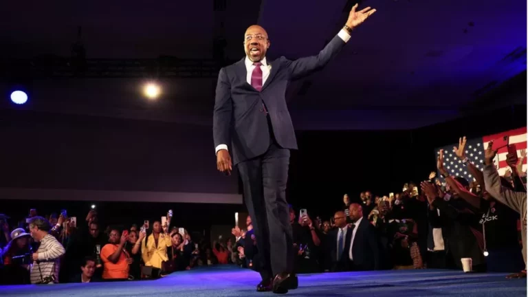 Les démocrates conservent le contrôle du Sénat après leur victoire en Géorgie