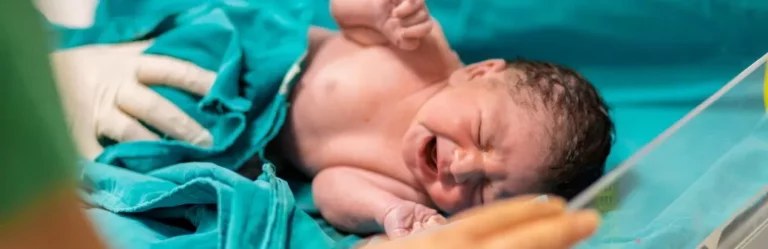 Bébé américain né après 30 ans de congélation dans le congélateur d’une clinique de FIV