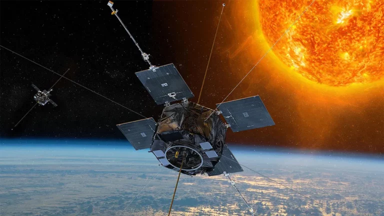 Vaisseau spatial NASA de 1 300 livres prêt pour la rentrée atmosphérique