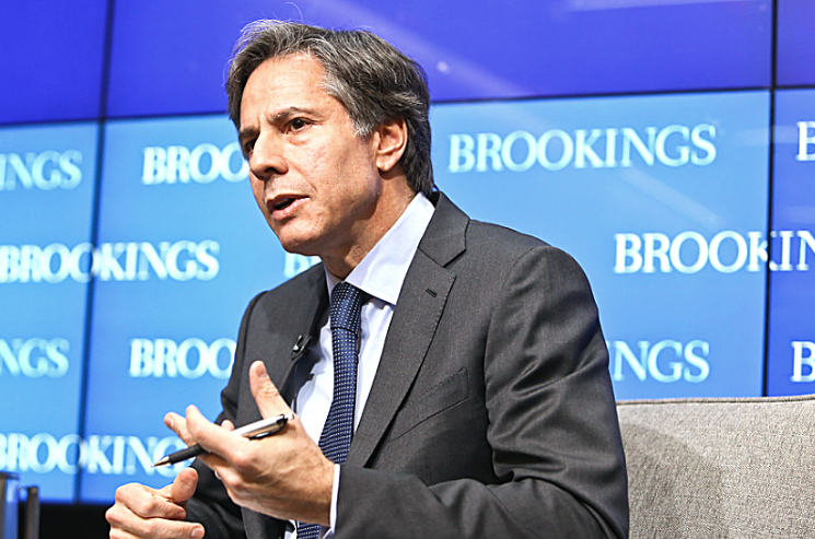 Blinken nommera l’ancienne responsable américaine Rina Amiri envoyée spéciale pour les femmes afghanes – selon des sources